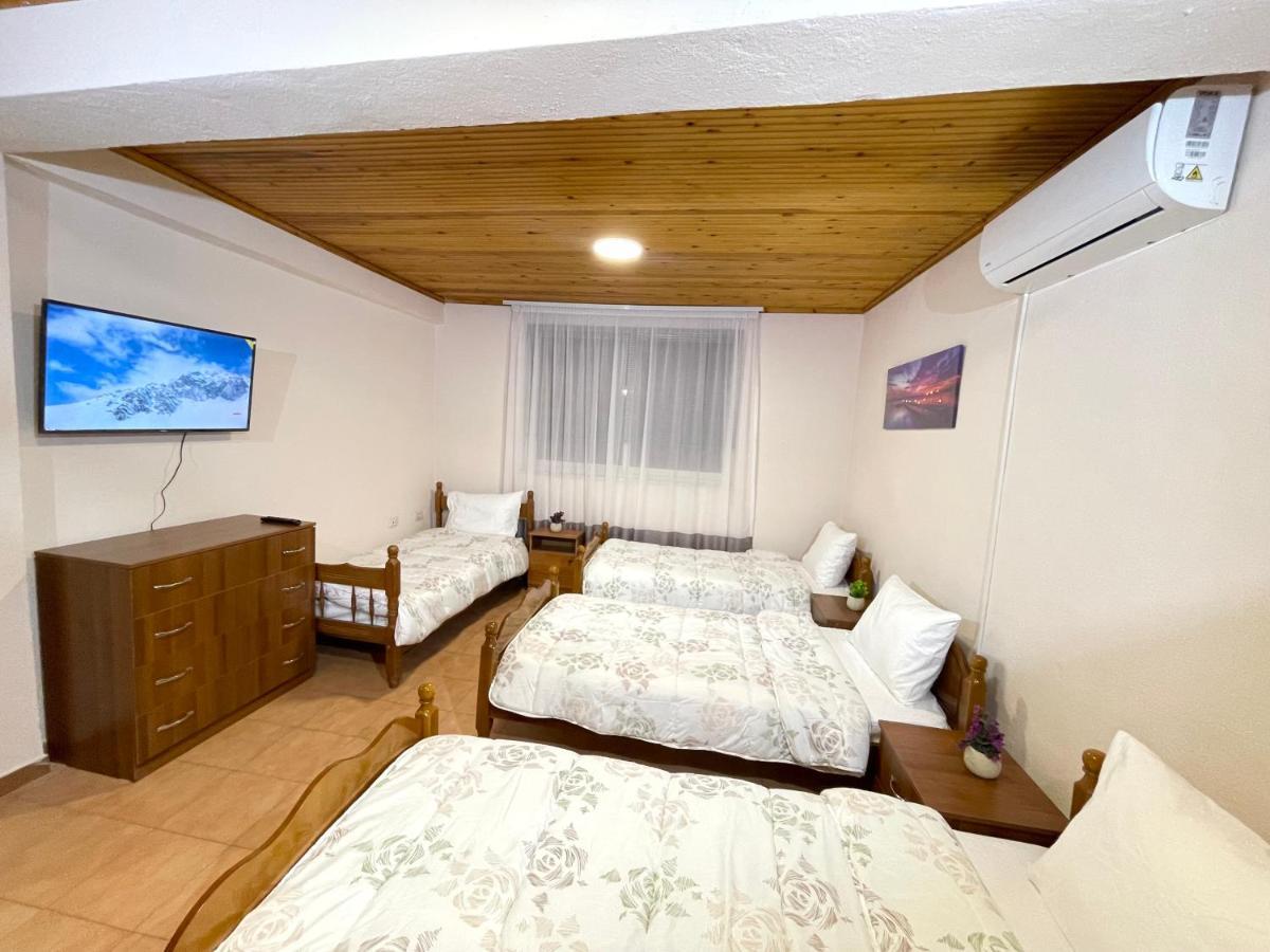 Shkodra Guest House & Trips 외부 사진