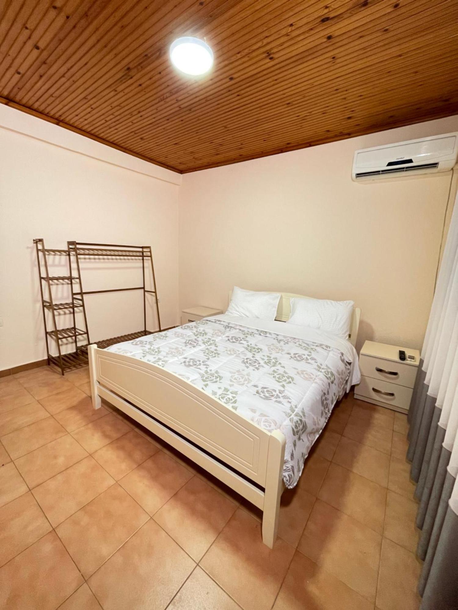 Shkodra Guest House & Trips 외부 사진