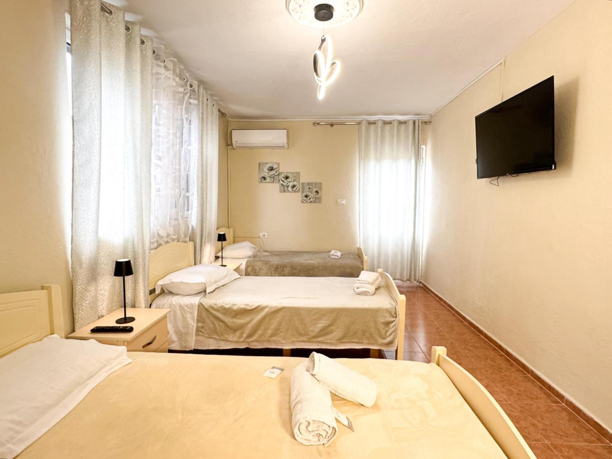Shkodra Guest House & Trips 외부 사진